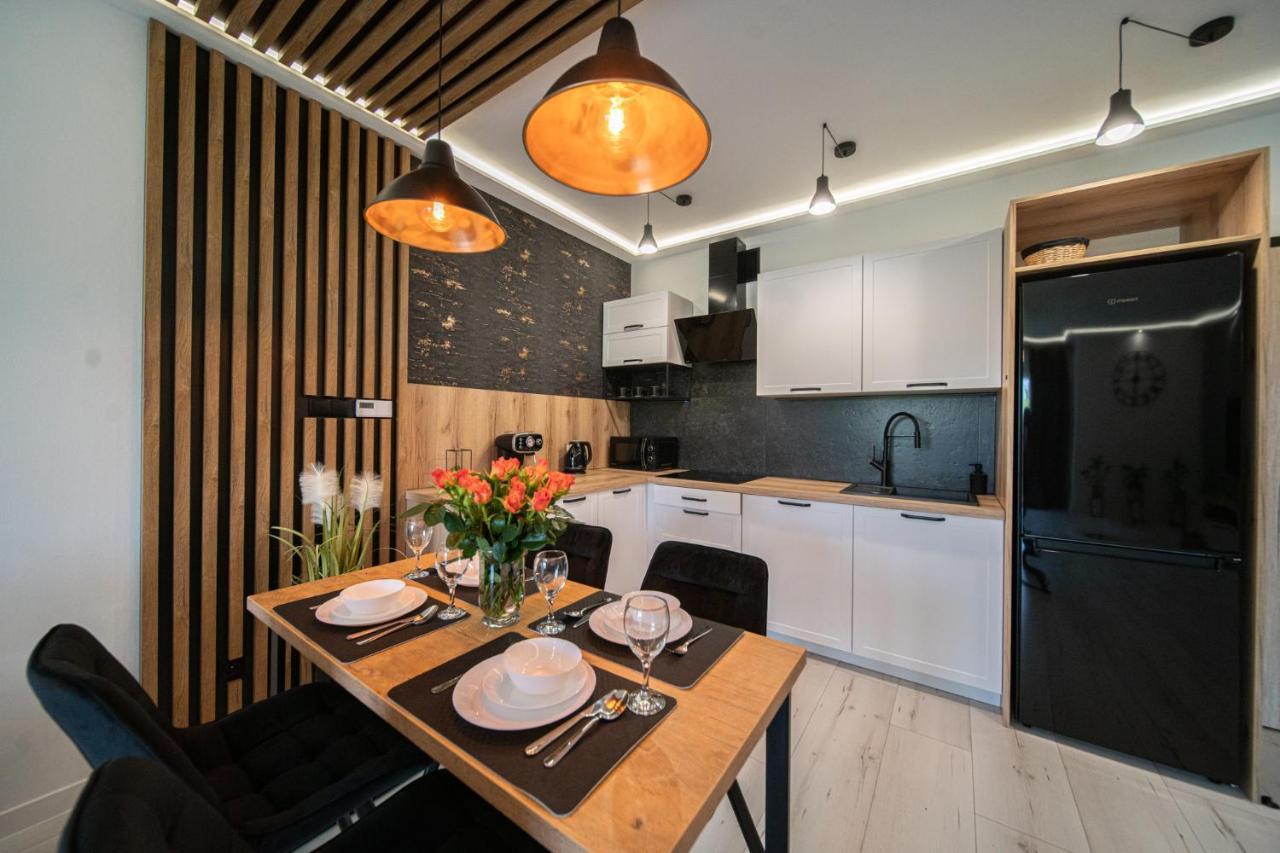 Апартаменти Apartament Duzy Staw Єленя-Ґура Екстер'єр фото