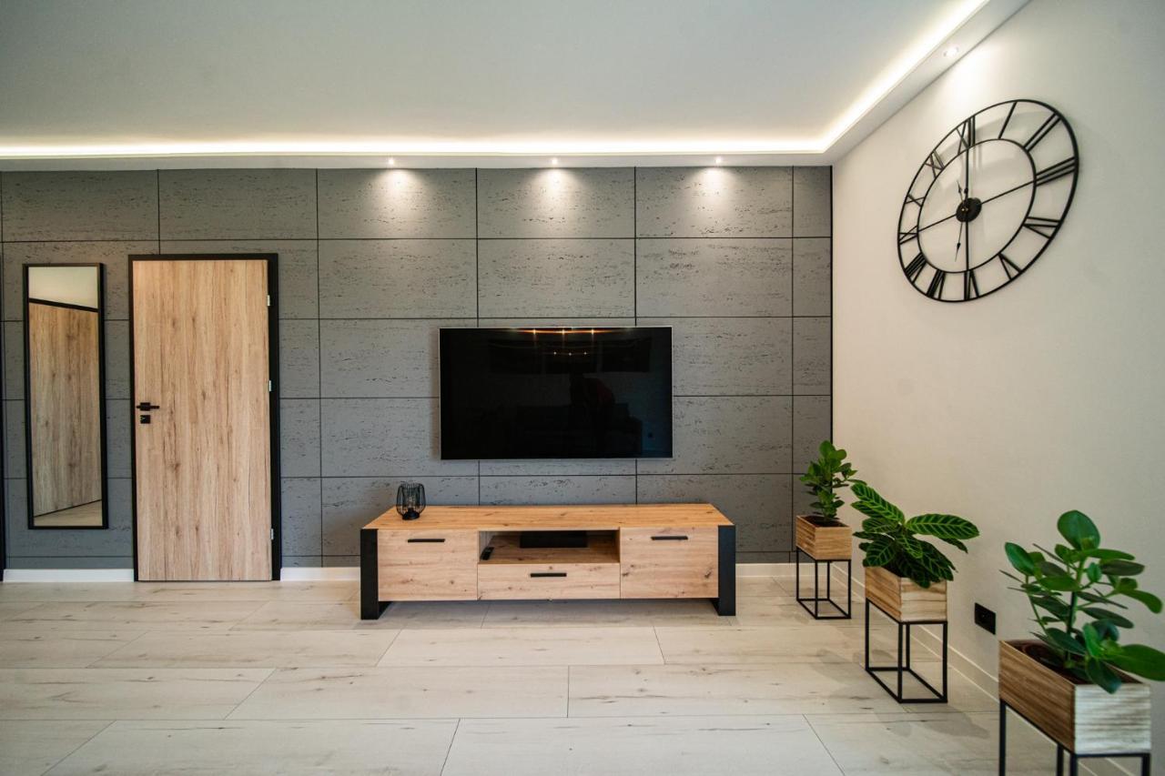 Апартаменти Apartament Duzy Staw Єленя-Ґура Екстер'єр фото