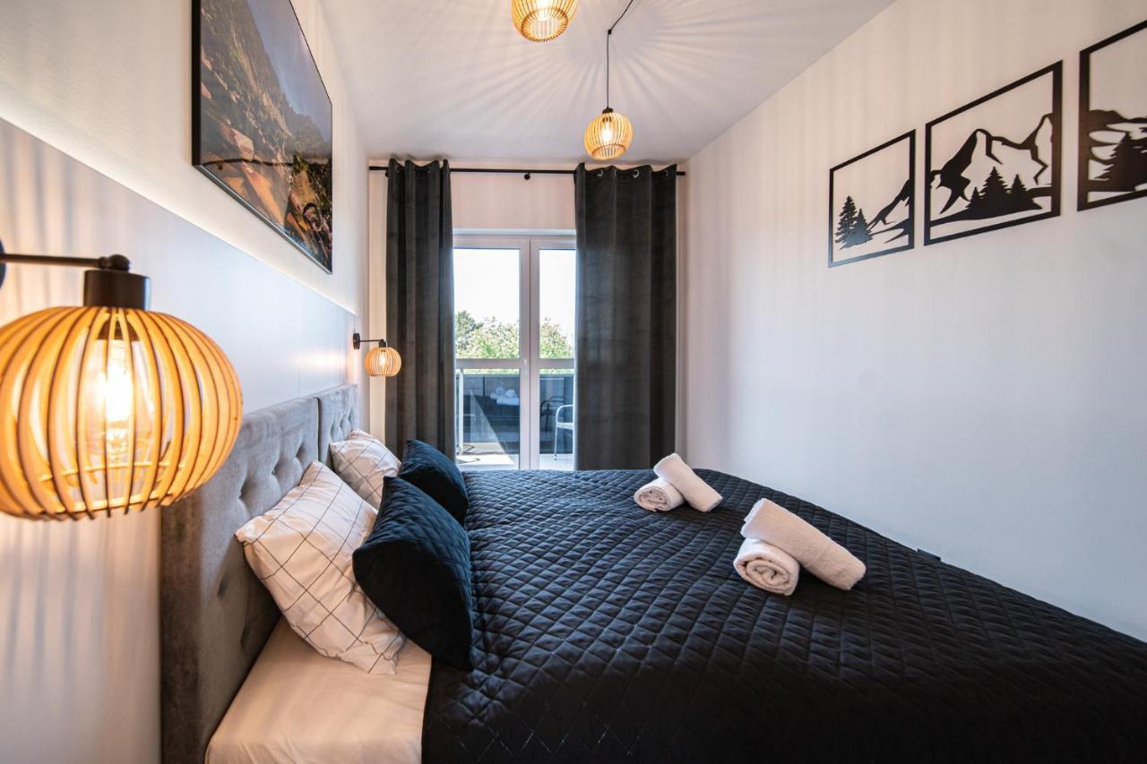 Апартаменти Apartament Duzy Staw Єленя-Ґура Екстер'єр фото